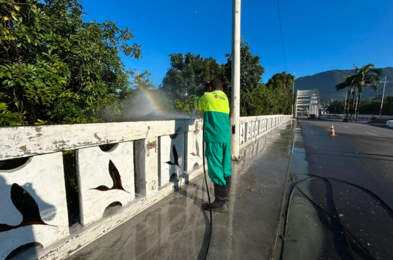 equipe-de-zeladoria-e-manutencao-urbana-realiza-servicos-em-varios-bairros-de-cubatao
