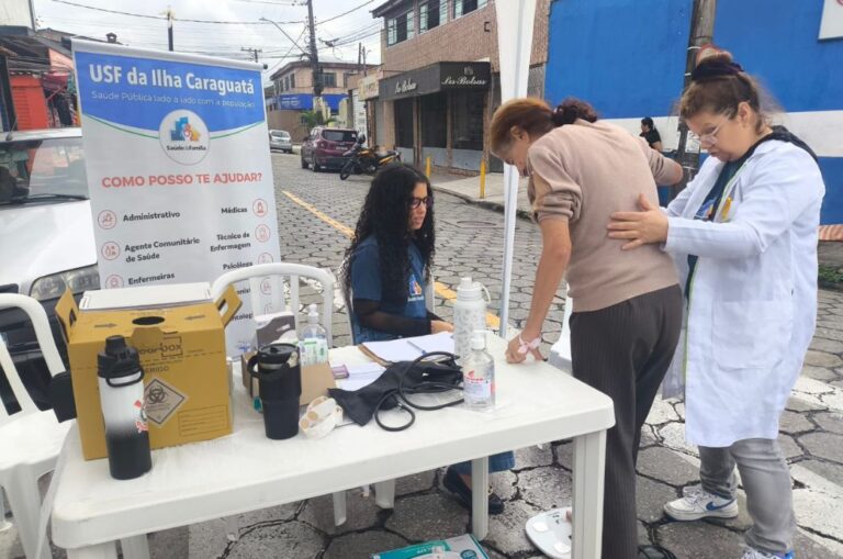 Moradores da Ilha Caraguatá recebem orientações de Saúde na feira-livre moradores-da-ilha-caraguata-recebem-orientacoes-de-saude-na-feira-livre